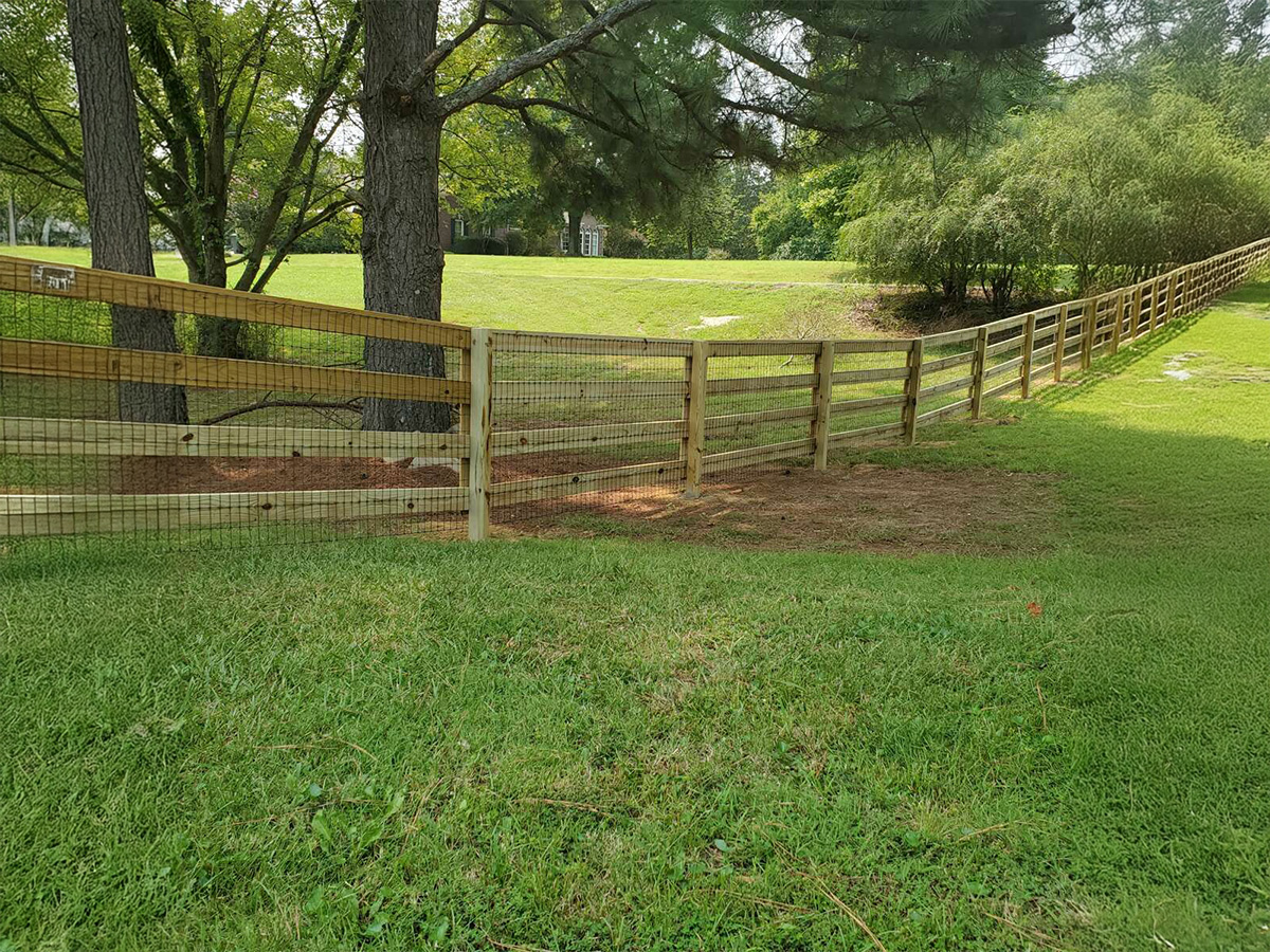 Trust Bluff City Fence for all of your farm fence needs